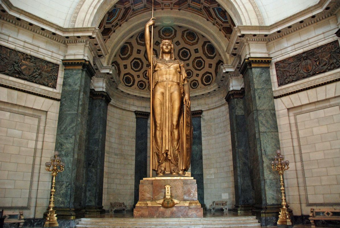 42 Cuba - Havana Centro - Capitolio - La Estatua de la Republica, Statue of the Republic